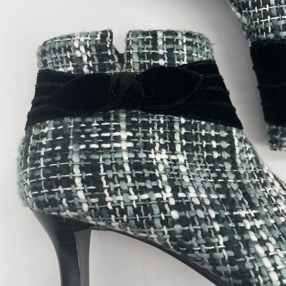 PREDICTIONS Size 6.5 Ankle Boots Fabric Black Gray Pointed Toe Booties Women's - Picture 2 of 9